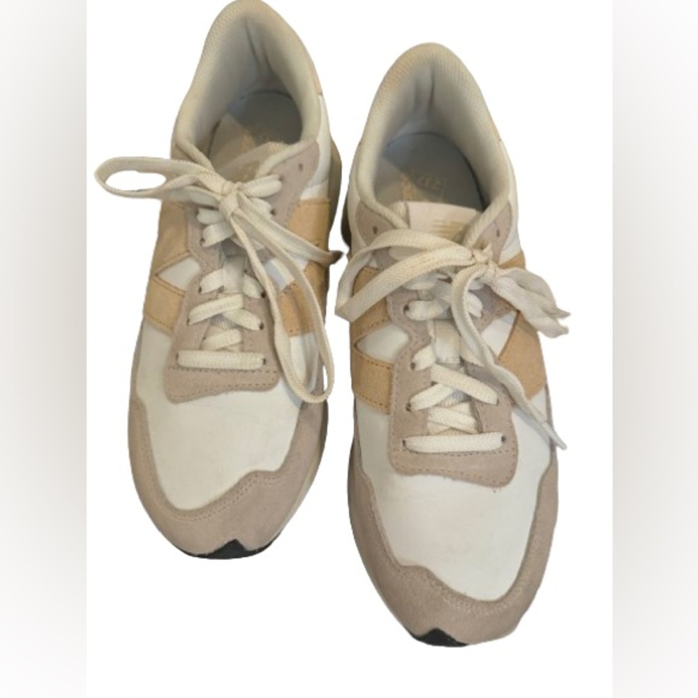 New Balance 237 Women’s Classic Athletic Trainer Shoes US 9.5 Gently Worn - Picture 3 of 11